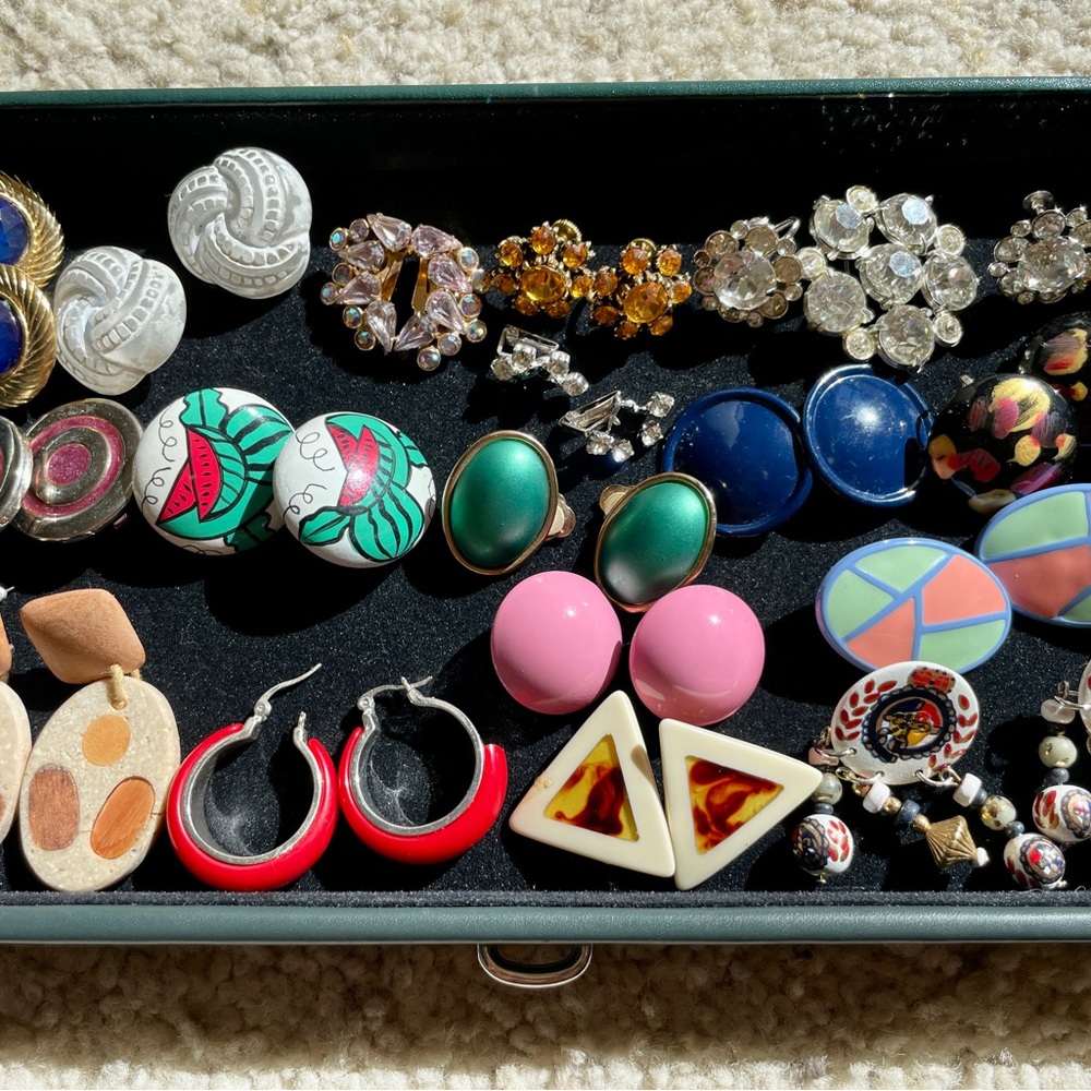 vintage earrings and brooch lot